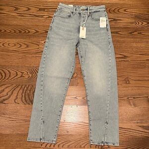 Good American Light Blue Jeans